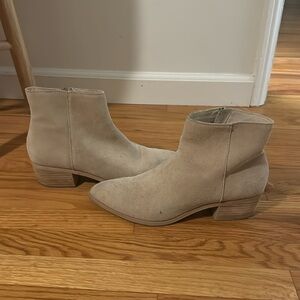 Dolce Vita Booties